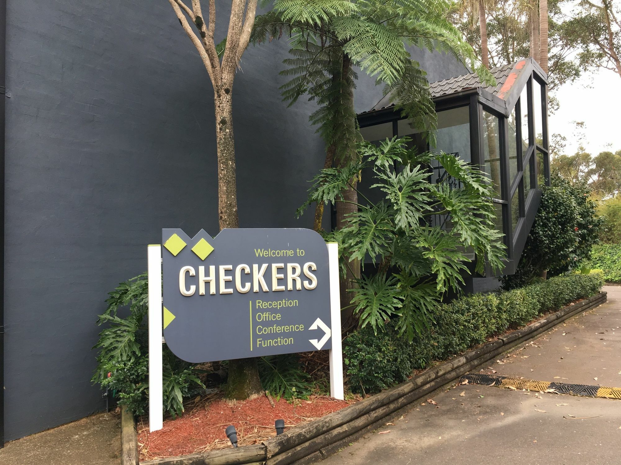 Checkers Resort Terrey Hills Ngoại thất bức ảnh